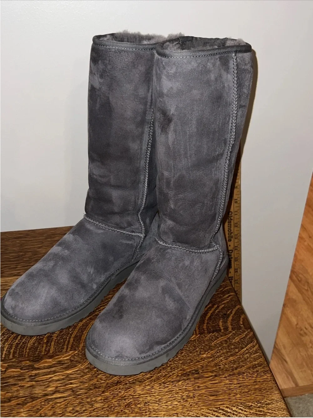 UGG Classic II Tall Boots size 10 gray